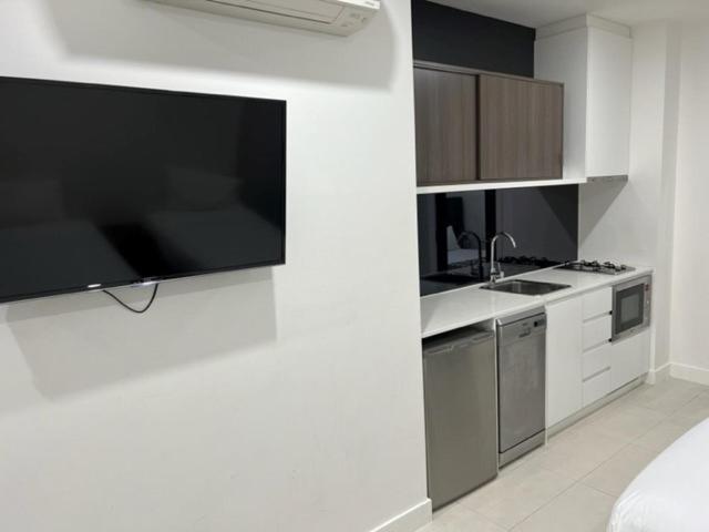 בוקס היל Whitehorse Apartments Hotel מראה חיצוני תמונה