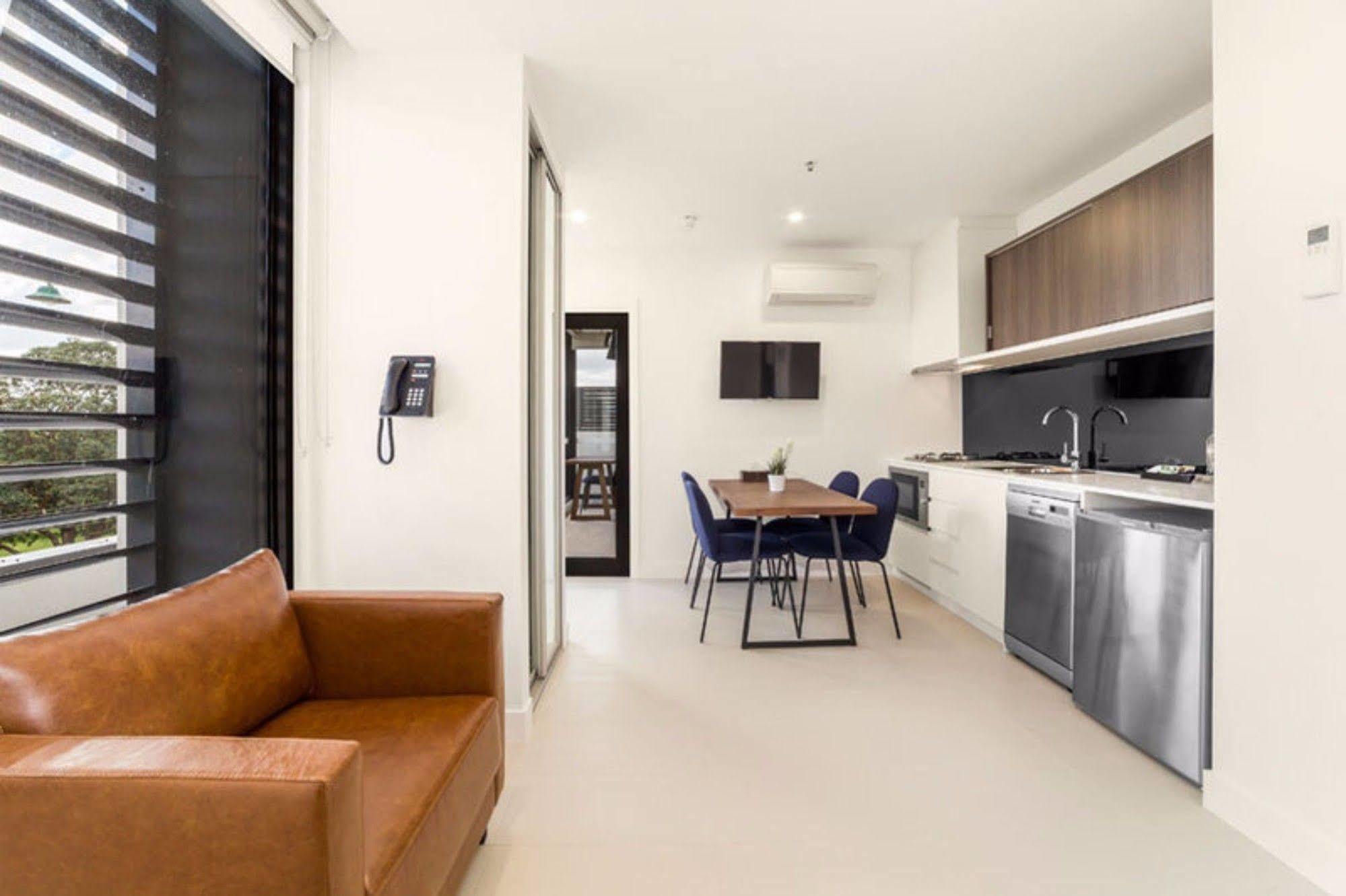 בוקס היל Whitehorse Apartments Hotel מראה חיצוני תמונה